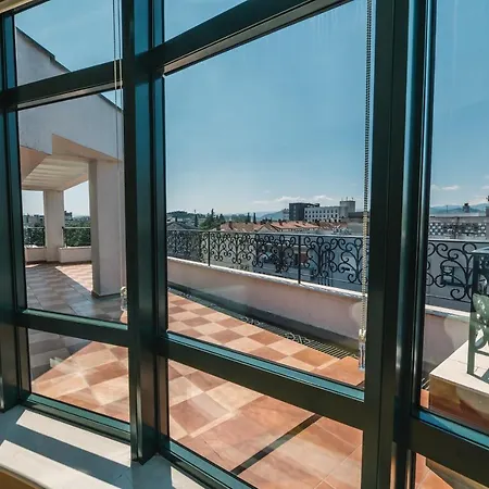 Penthouse Barjaktar Apartman *